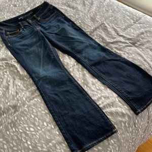 Dark wash American Eagle kick boot stretch size 8 never worn never tried on